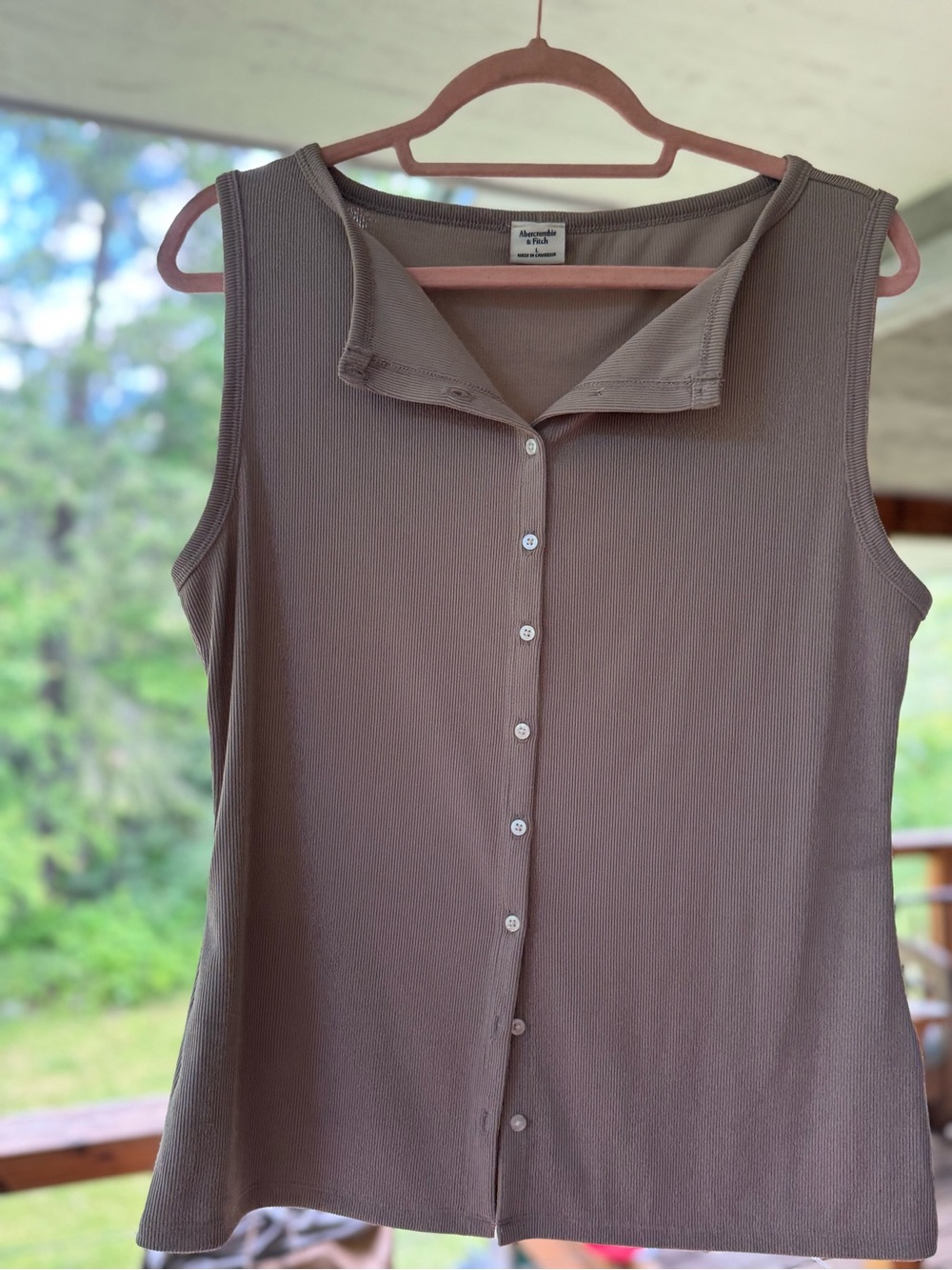 Abercrombie & Fitch Taupe Ribbed Sleeveless Button-Front Top